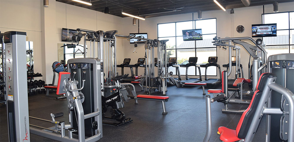Explore Premium Amenities at Point Fitness Club Saskatoon - State-of-the-Art Equipment & More