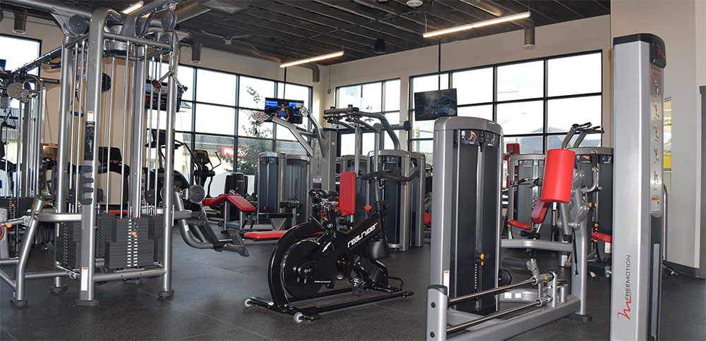 Explore Premium Amenities at Point Fitness Club Saskatoon - State-of-the-Art Equipment & More