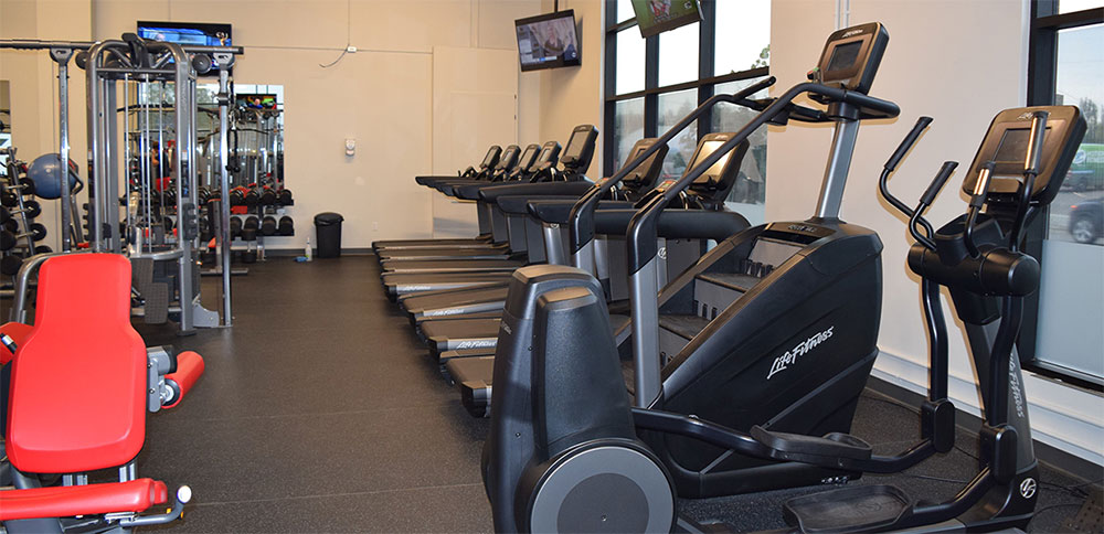 Explore Premium Amenities at Point Fitness Club Saskatoon - State-of-the-Art Equipment & More