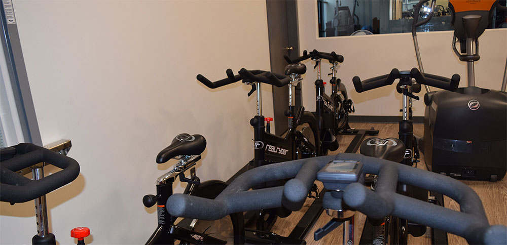 Explore Premium Amenities at Point Fitness Club Saskatoon - State-of-the-Art Equipment & More